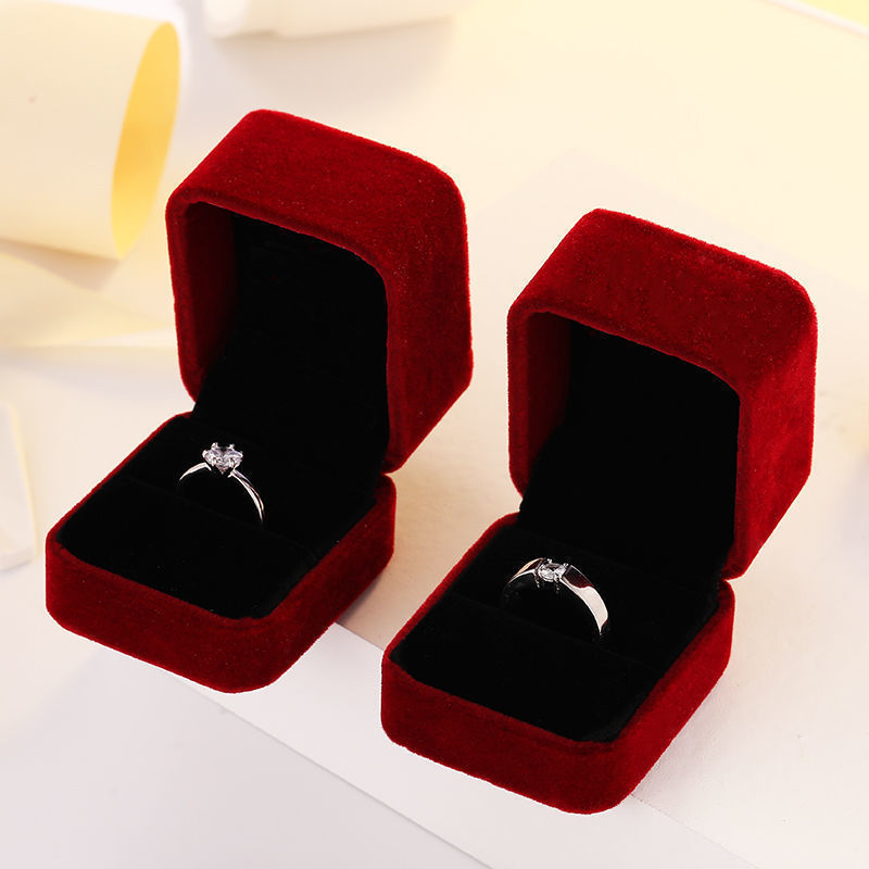 Body Jewelry Display - Platz Rot Verlobung Samt Ohrring Ring