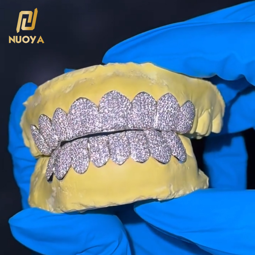 Body Jewelry Diamond - Personalisierte Moissanit S925 Silber Zahn-Grillz Bling