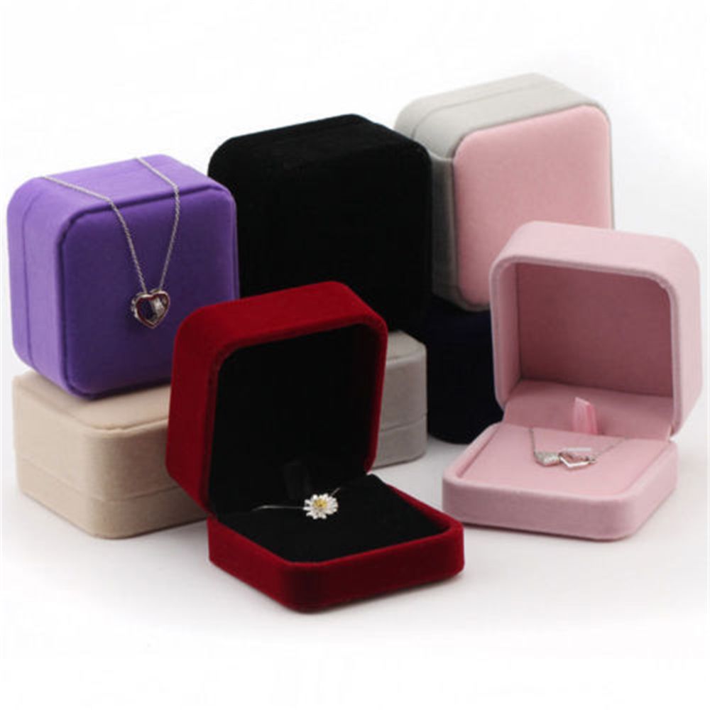 Platz Rot Verlobung Samt Ohrri – Body Jewelry Display Bewertung und Preis