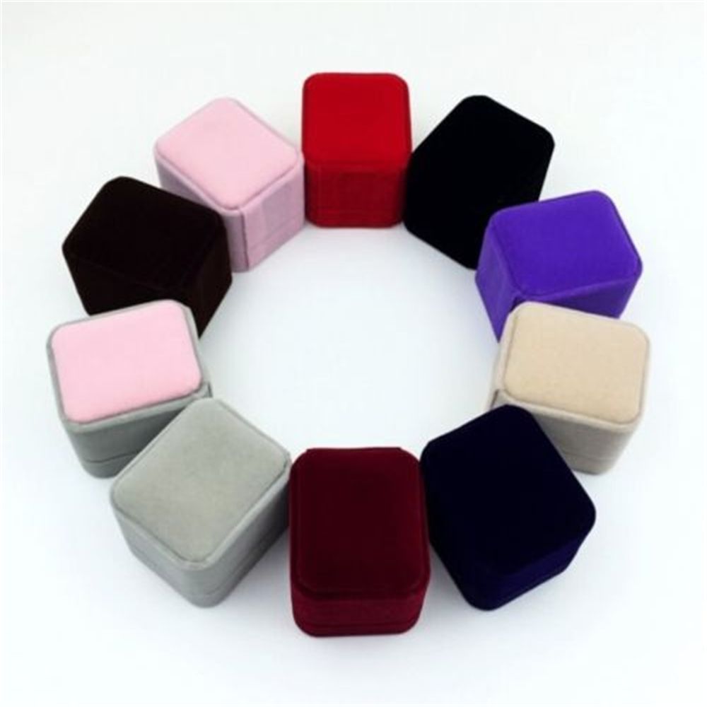 Platz Rot Verlobung Samt Ohrri – Body Jewelry Display Bewertung und Preis