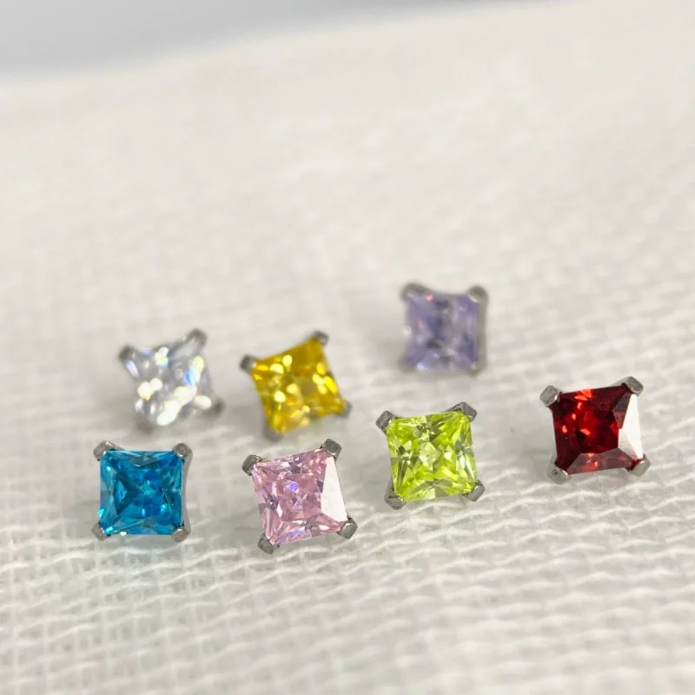 ASTM F136 Titan-Lippenpiercing – Body Jewelry Internally Threaded Bewertung und Preis