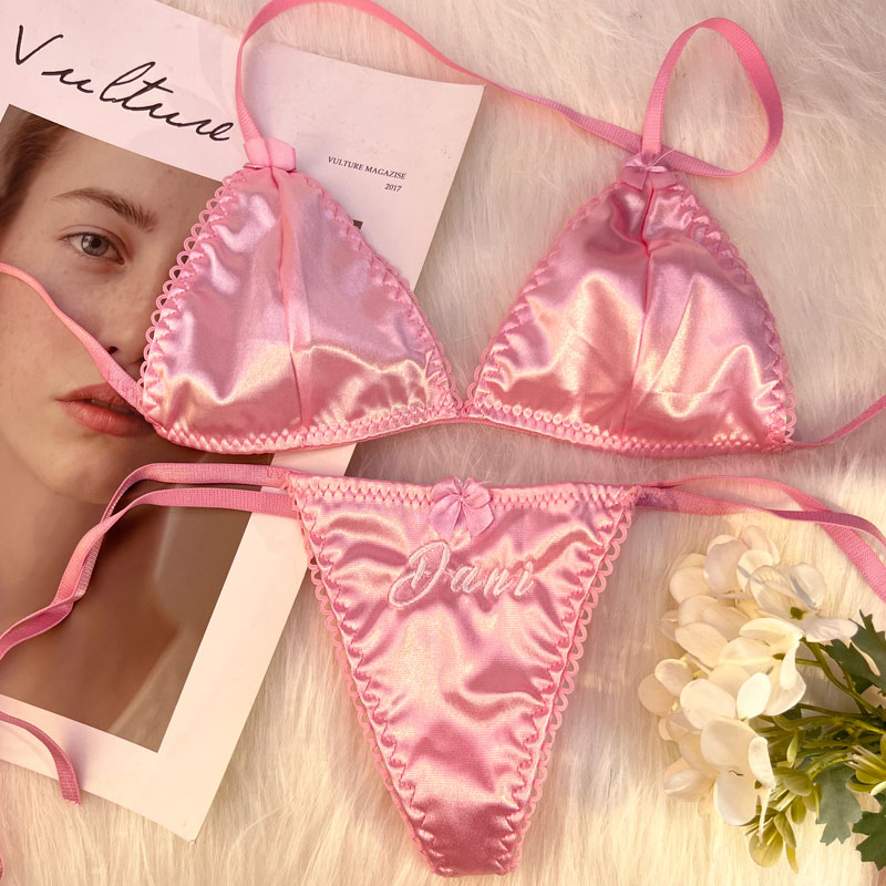 Personalisiertes Namens-Tanga- – Body Jewelry Names Bewertung und Preis